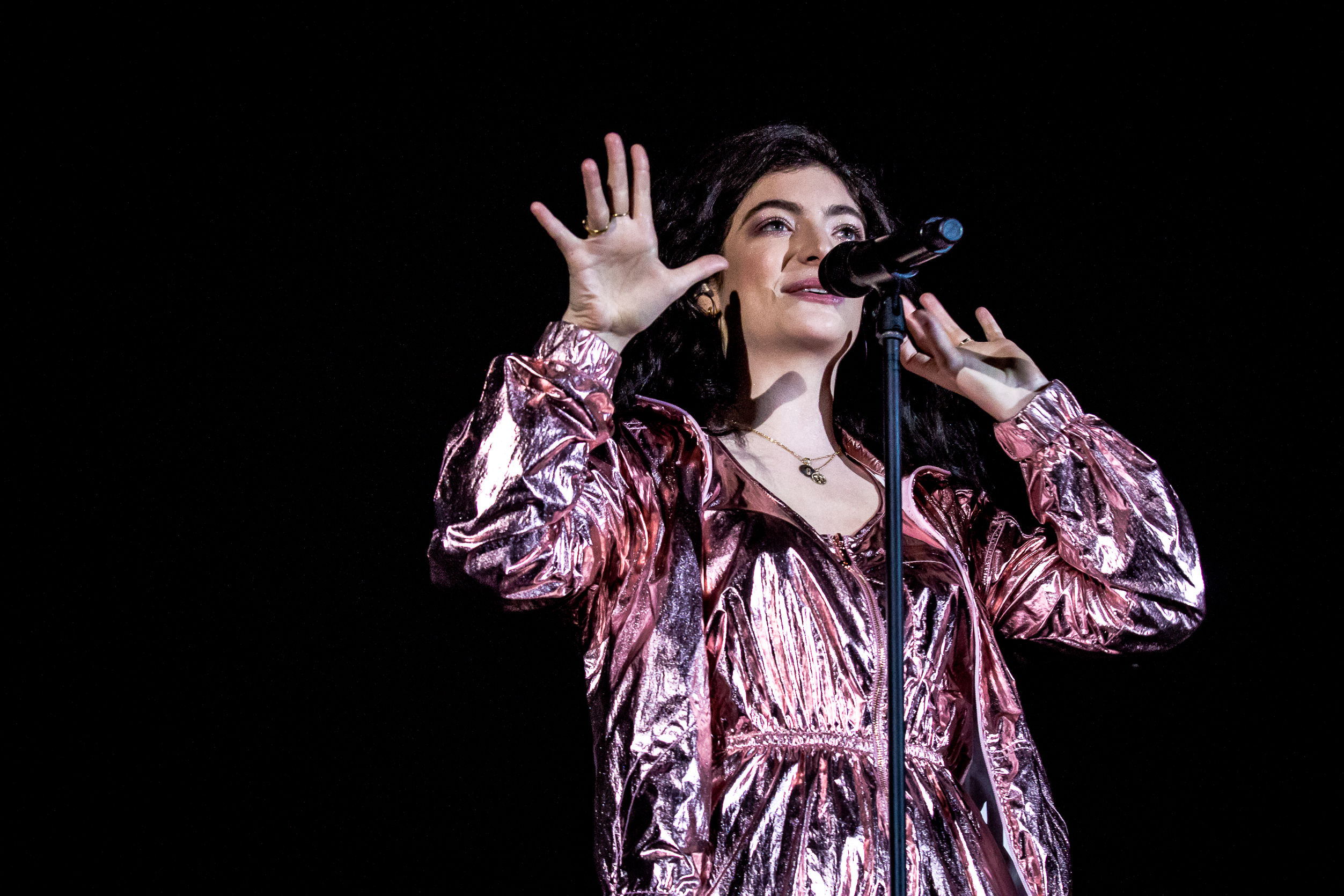 Lorde confirmada no NOS Alive’26 para apresentar o novo álbum “Virgin”