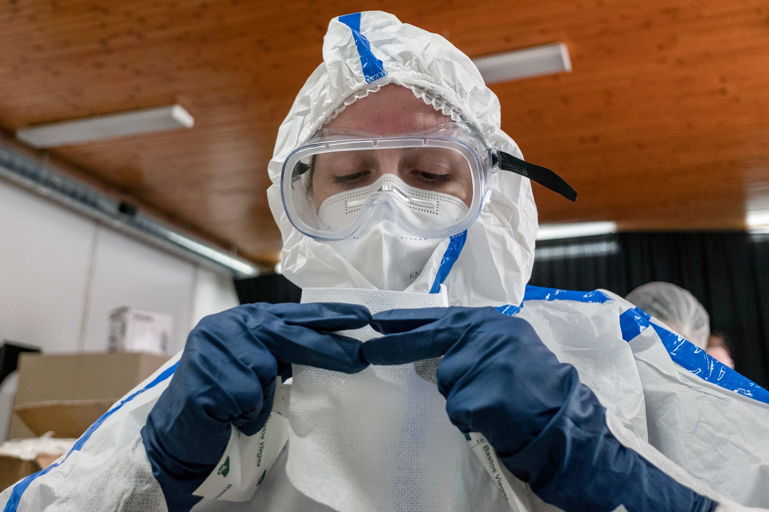 Covid-19: Testes rápidos com procedimentos para garantir rapidez nos resultados