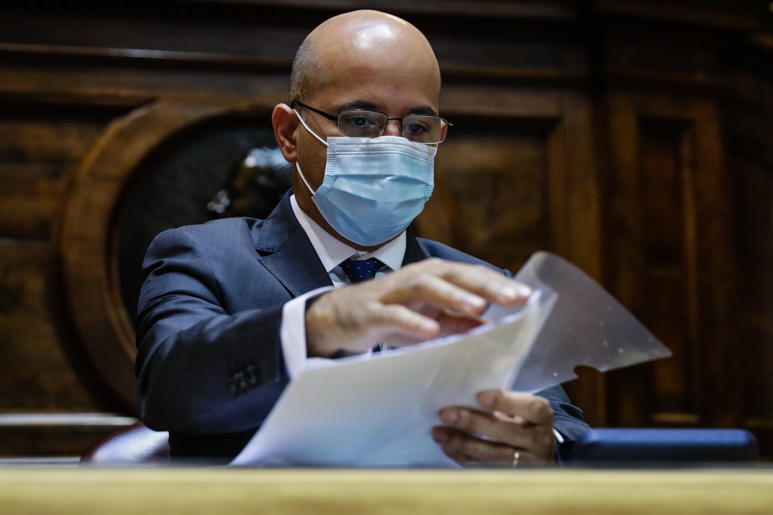Do Novo Banco ao aumento do salário mínimo, os temas por onde passa e onde treme o acordo para viabilizar o orçamento