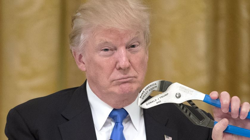 Trump: se ficar o bicho pega, se fugir o bicho come