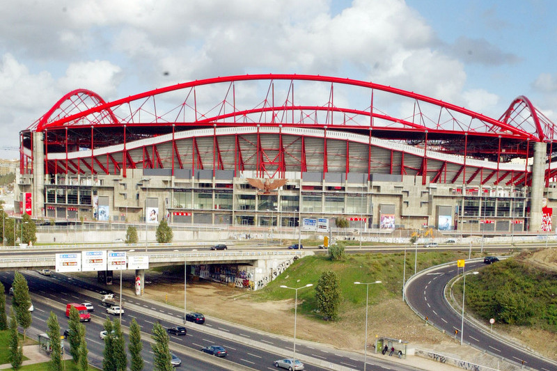 Diretor de comunicação do Benfica suspenso 22 dias