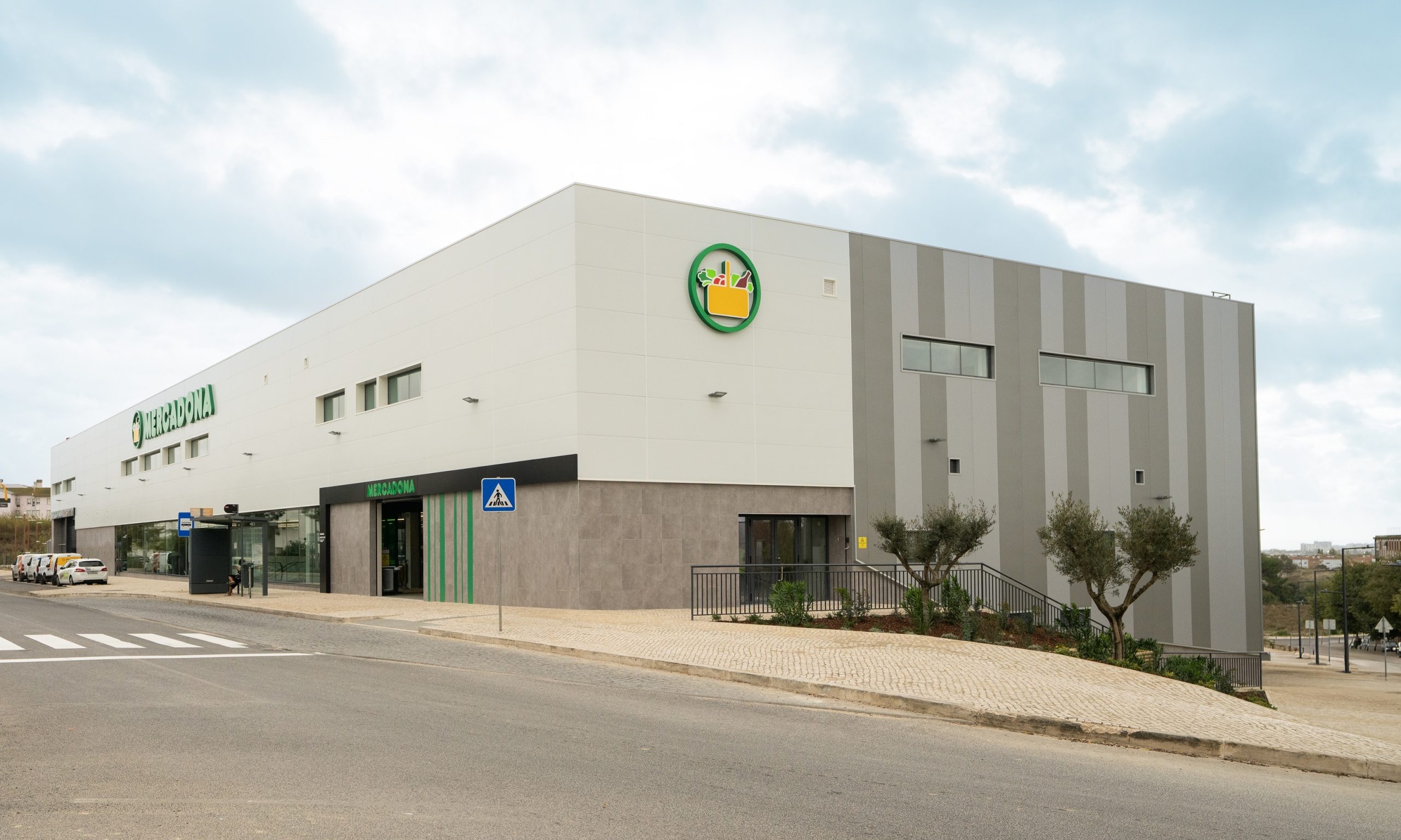 Mercadona inaugura nova loja na Quinta do Lambert e cria 80 empregos em Lisboa