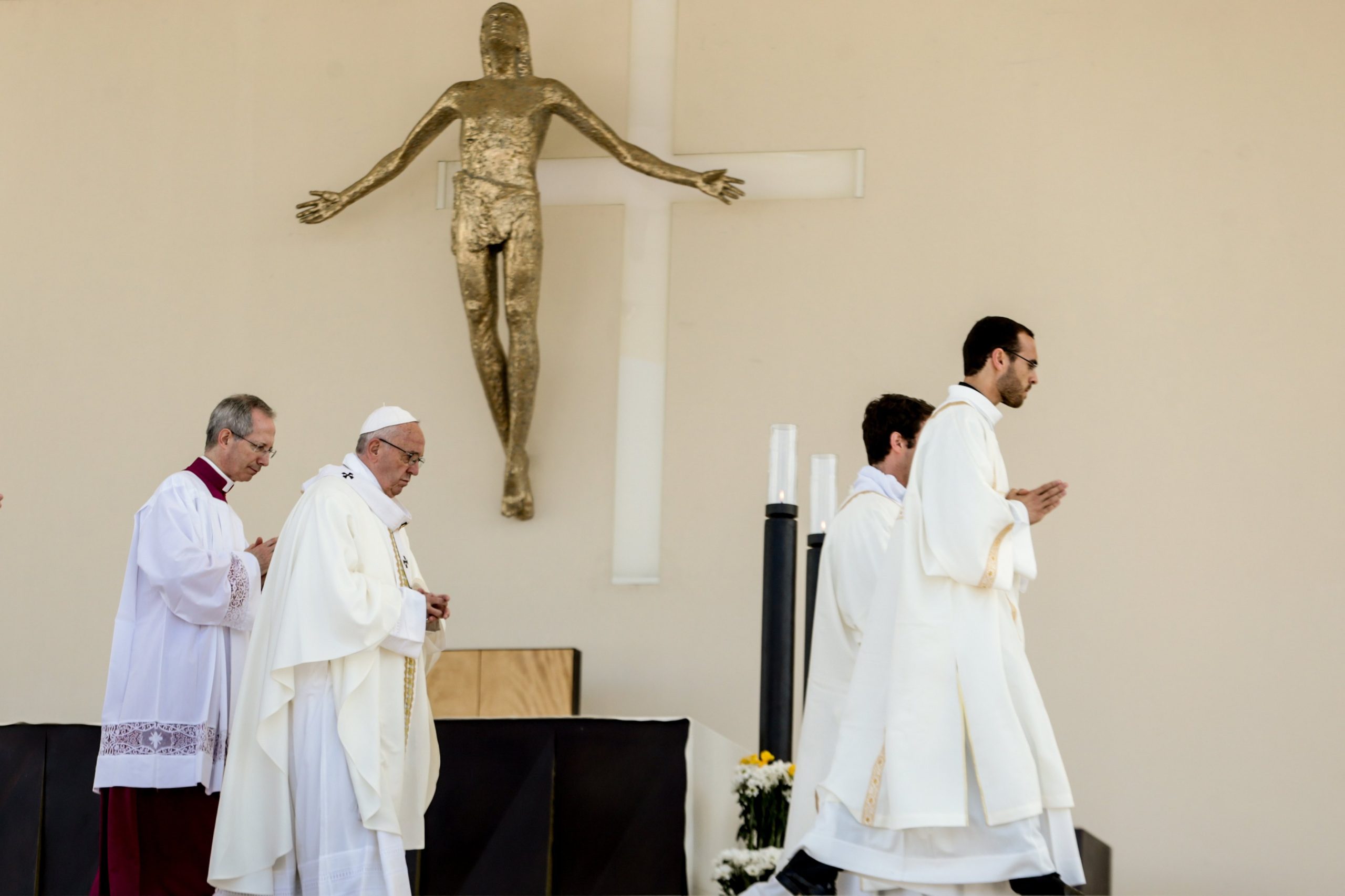 Jacinta e Francisco Marto já são santos