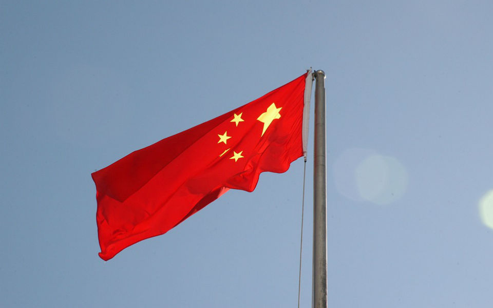 Autoridades chinesas confirmam morte de piloto da aeronave que colidiu com arranha-céus em Pequim