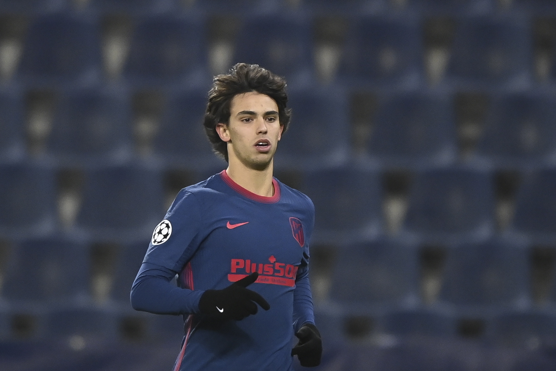 Simeone diz que João Félix tem lidado da “melhor maneira” com a perda da titularidade
