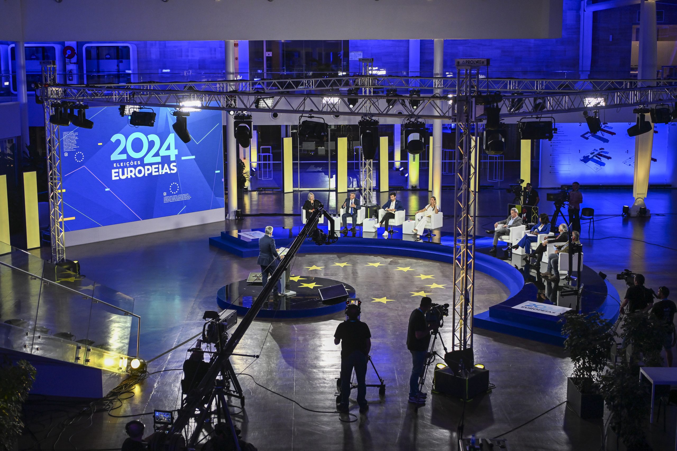 Debate dos sem assento: Falou-se de tudo, mas não ganhou ninguém