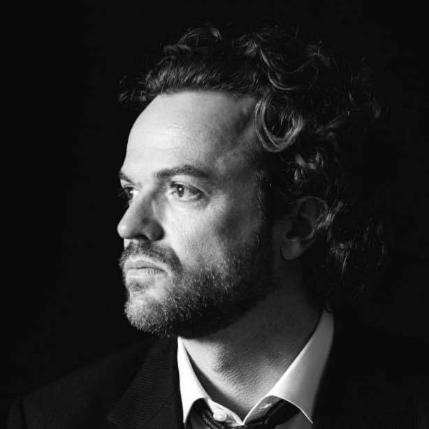 Fadista Duarte lança o álbum “No Lugar Dela”, que considera “um disco de combate”