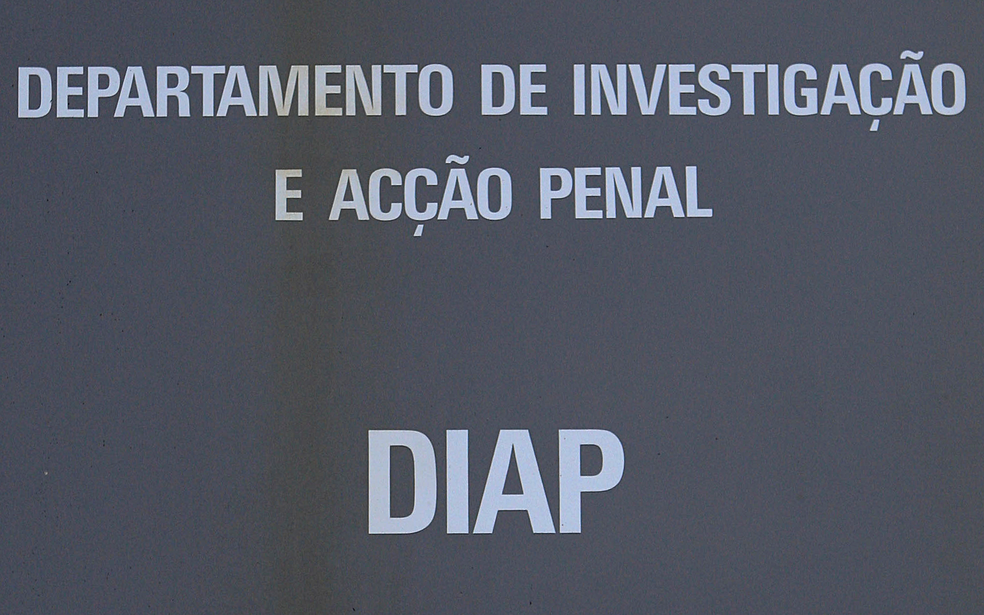 DIAP/Porto acusa sete pessoas por contrabando de 548.600 maços de tabaco