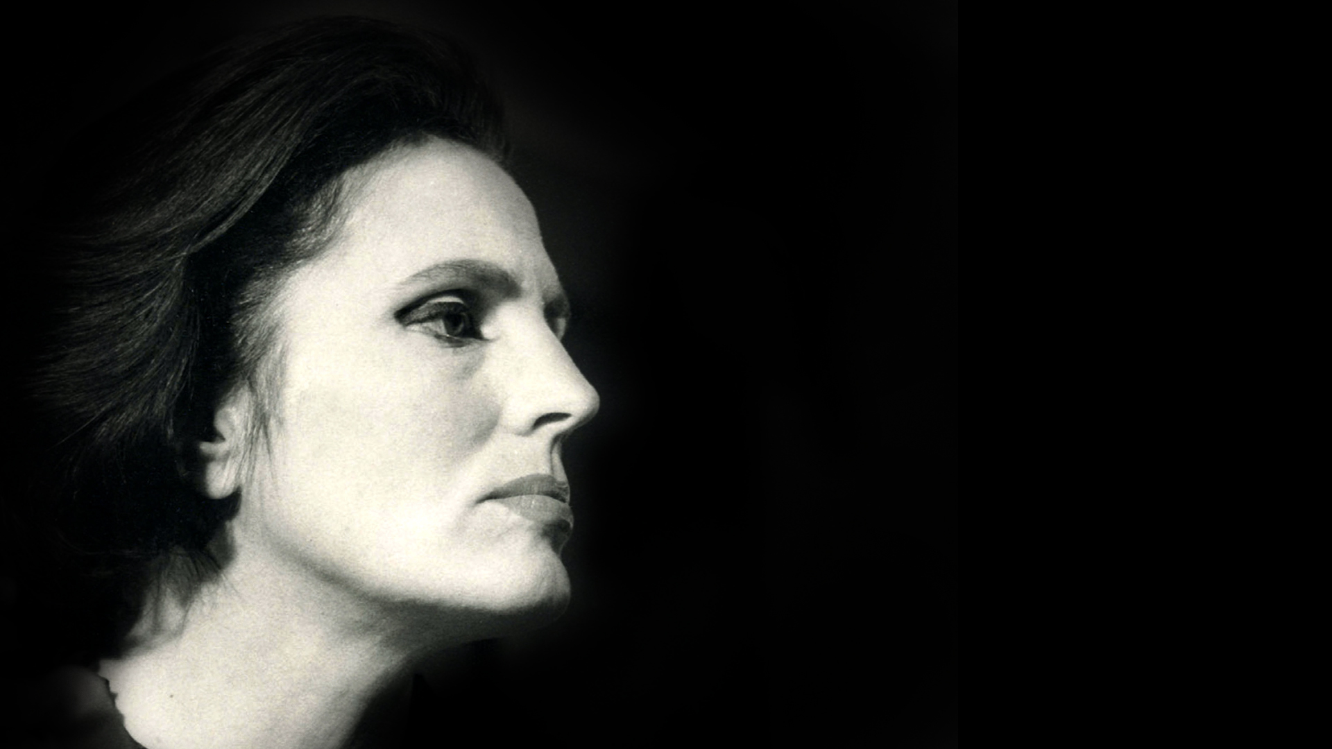 Amália Rodrigues retratada em arte urbana no Brejão em Odemira