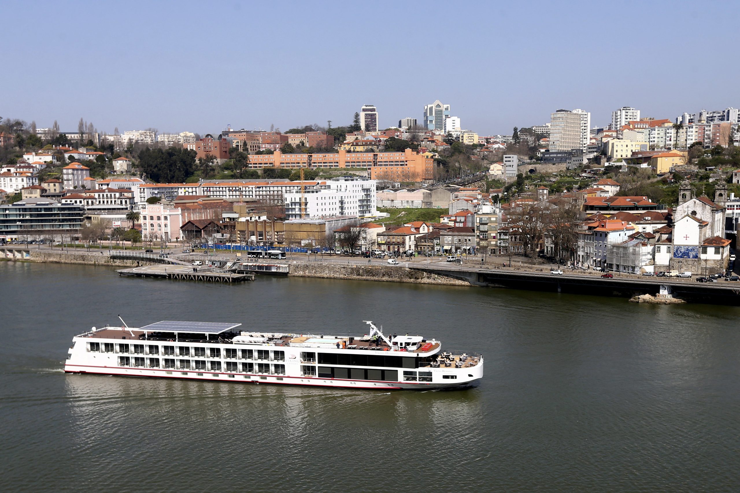 DouroAzul vai ao Interior recrutar 100 colaboradores para época cruzeiros 2022