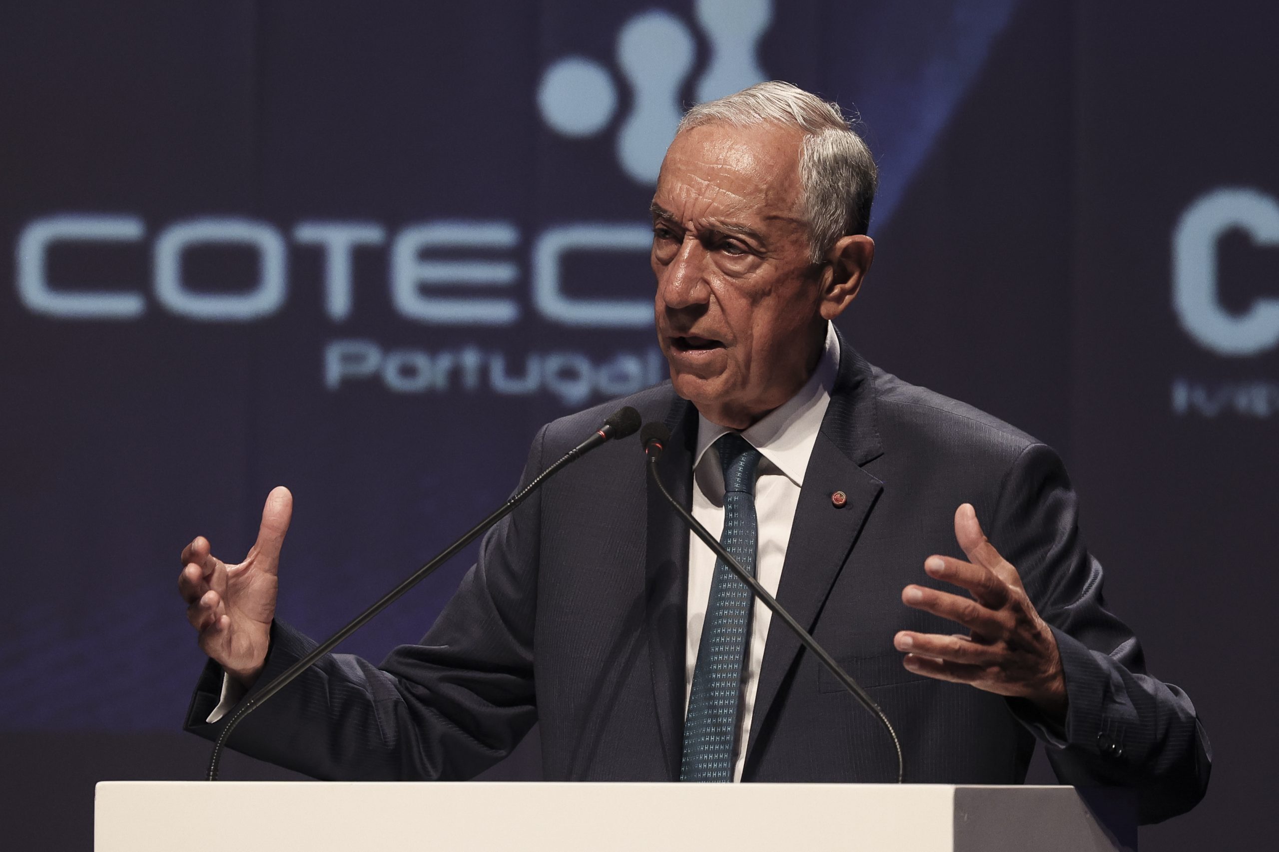 Marcelo promulga aumento do salário mínimo nacional