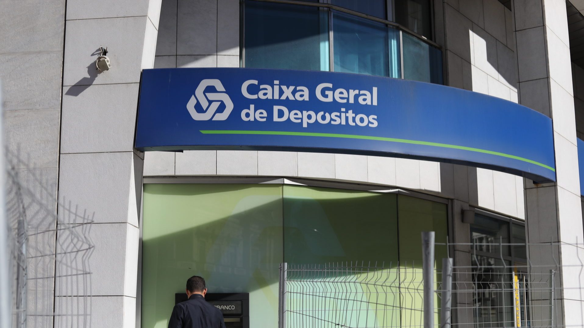 CGD alega segredo de justiça e volta a recusar enviar à AR auditoria à sua gestão