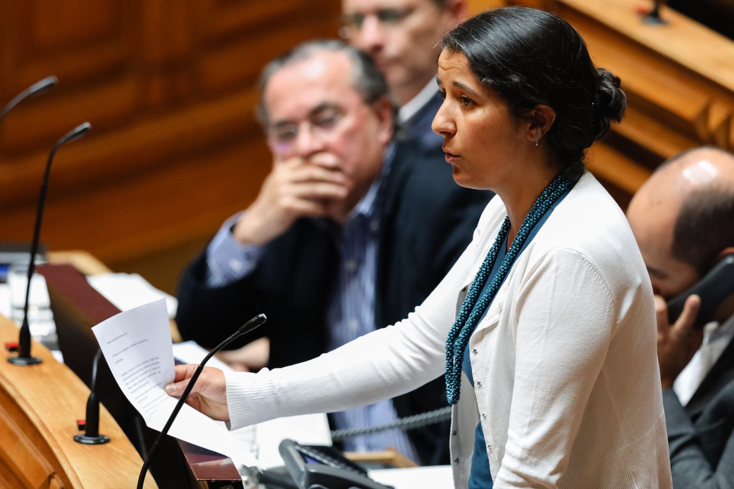 PCP quer direitos dos trabalhadores e operacionalidade de Infarmed garantidos