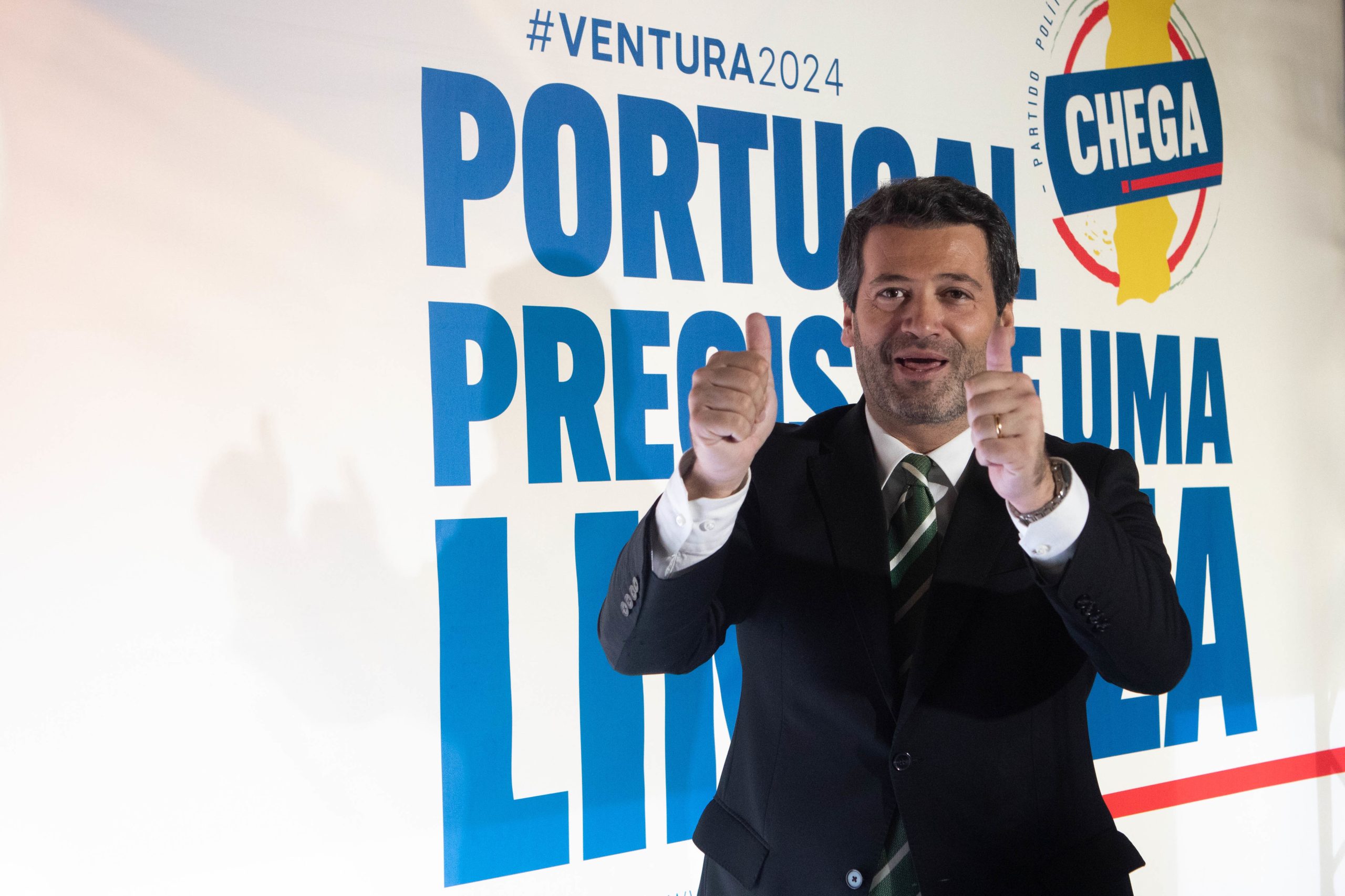 Líder do Chega quer “lei Ventura” para confiscar bens e limitar recursos