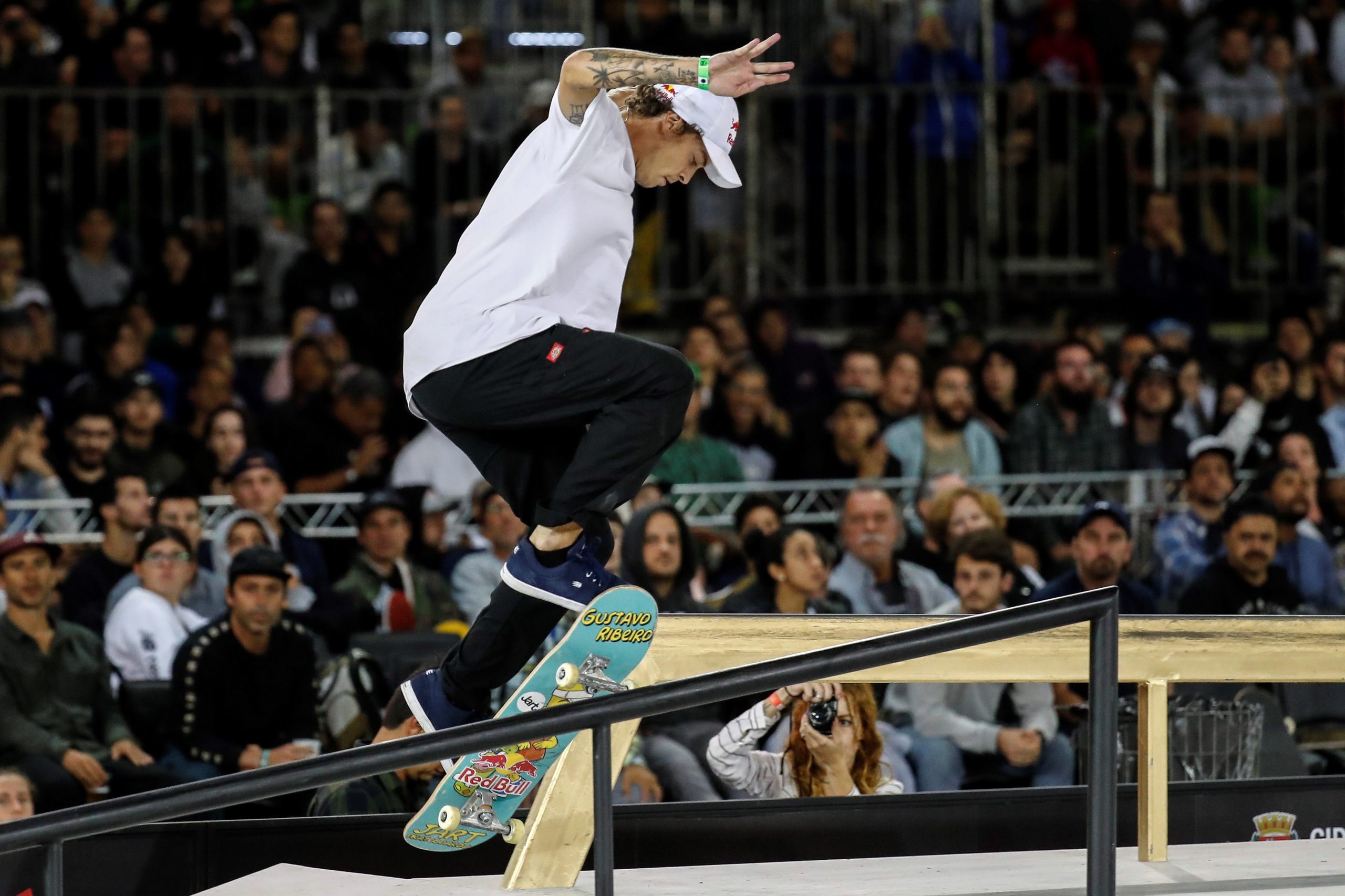 Gustavo Ribeiro conquista medalha de bronze no Mundial de street skate