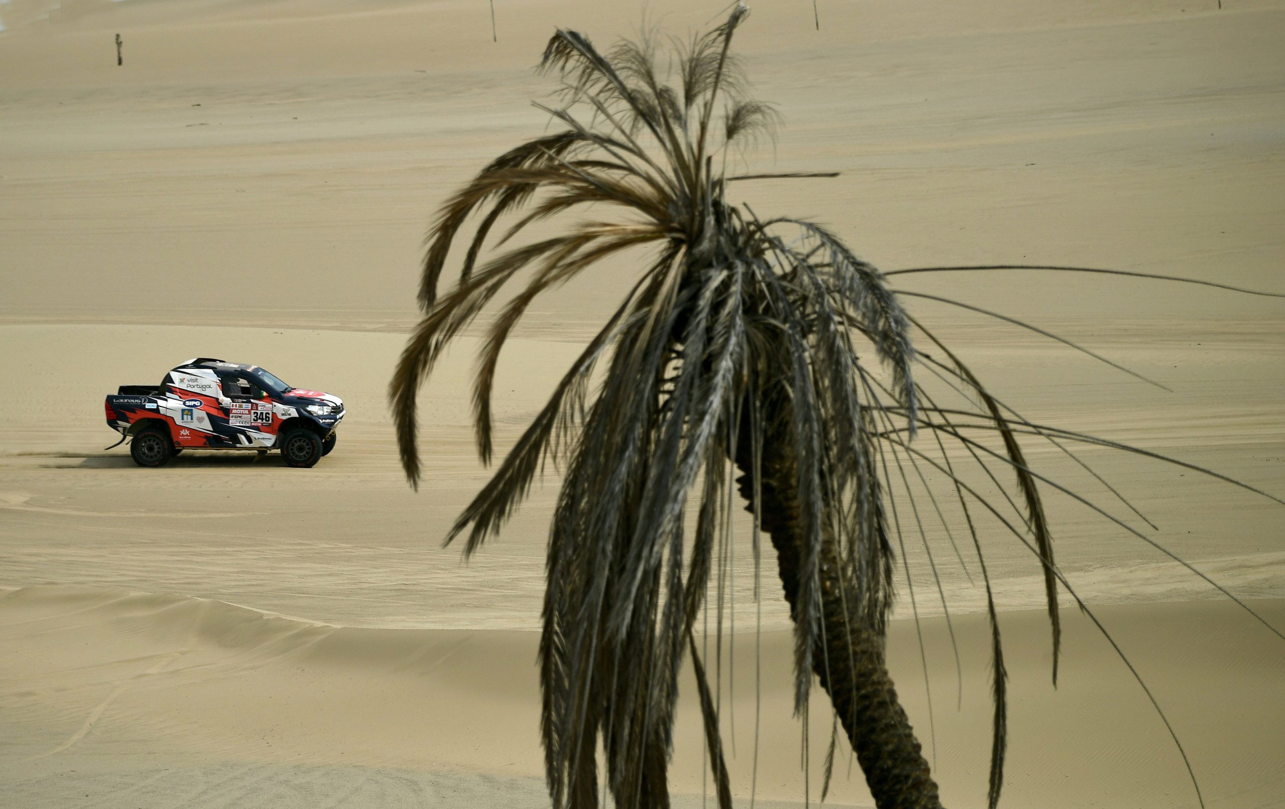 Dakar2018: Loeb abandona depois de problemas nas dunas e lesão de copiloto