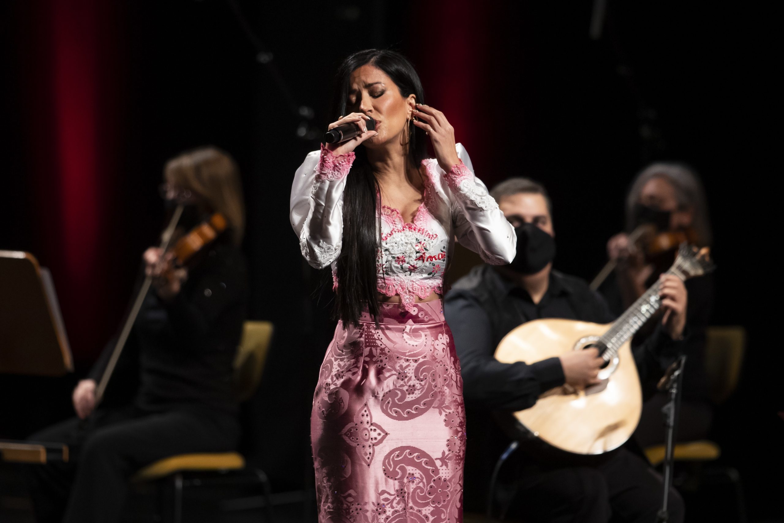 Ana Moura vai estar em digressão na Europa com Stromae