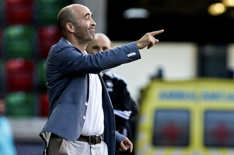 Sporting formaliza saída de Keizer e anuncia Pontes como treinador interino