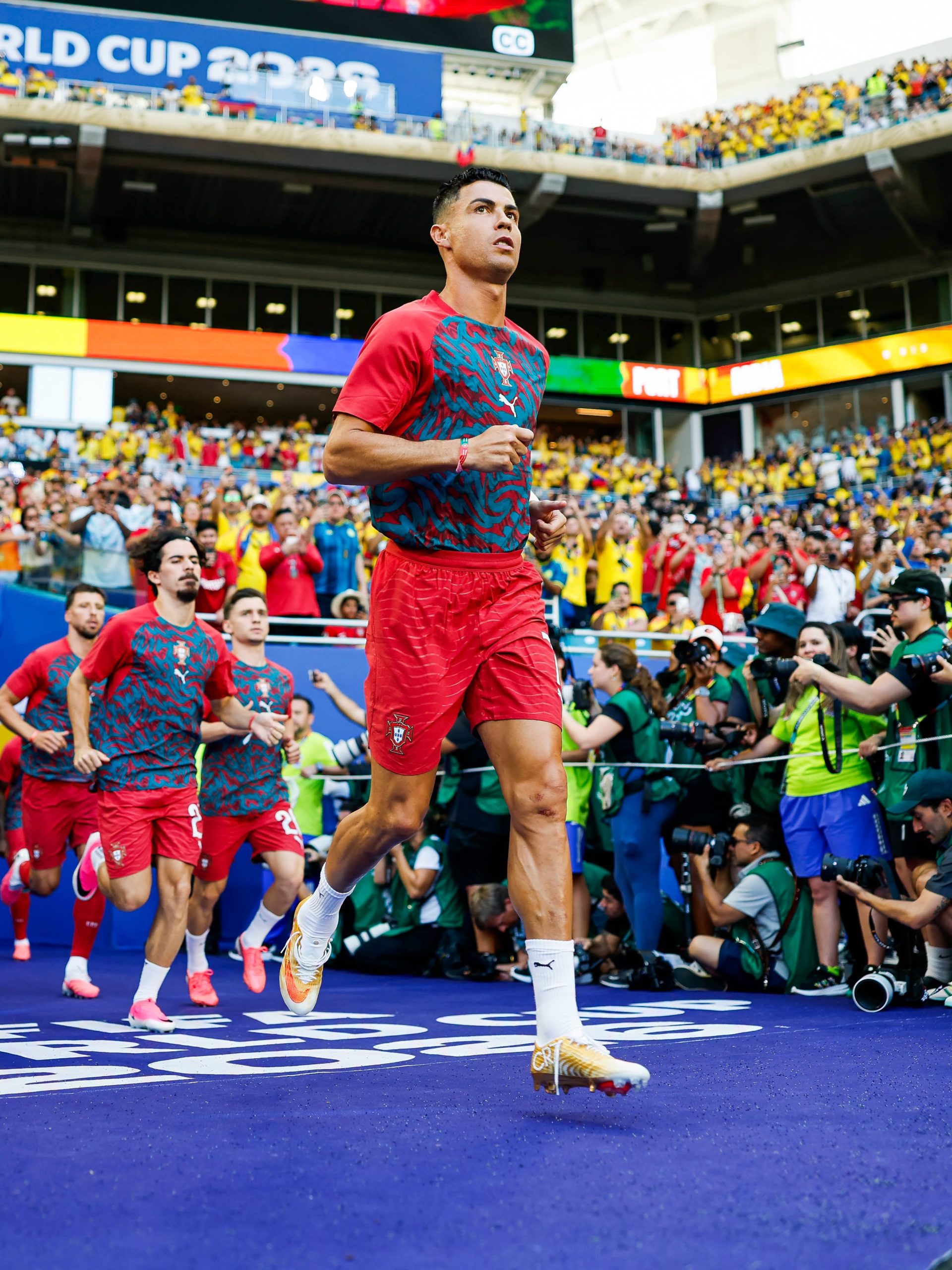 Cristiano Ronaldo confirma abandono do estágio da seleção: “A seu tempo, direi toda a verdade”