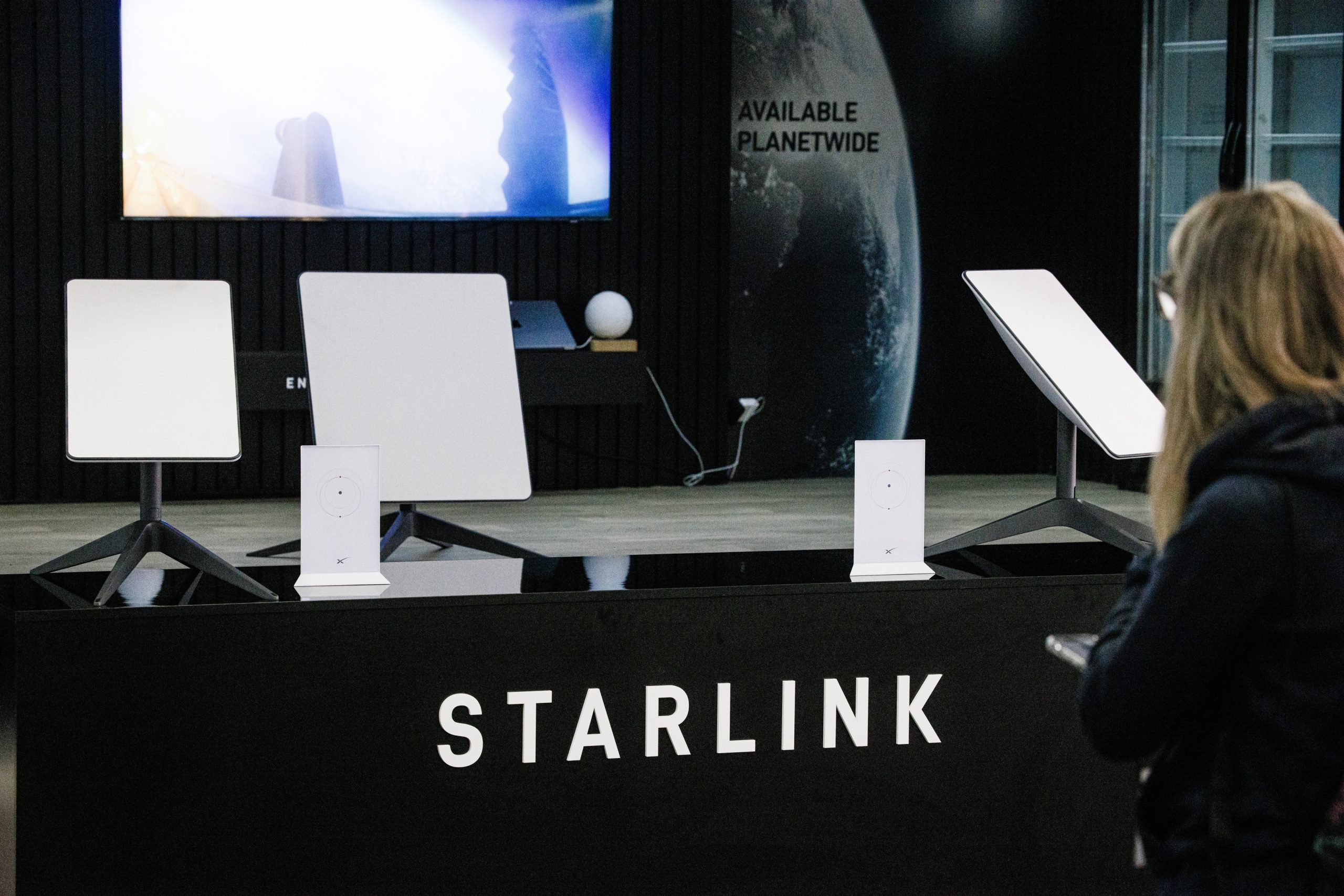 Supremo brasileiro ordenou transferência de 3,3 milhões de euros da rede social X e Starlink para o Estado