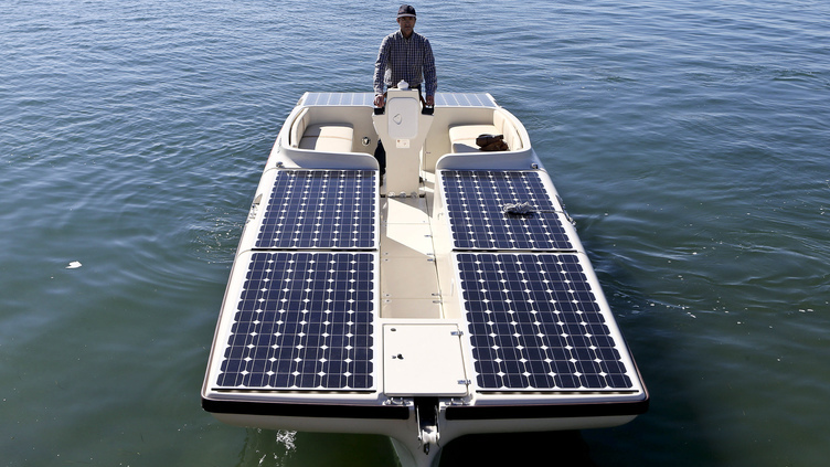 Empresa portuguesa estreia barco movido a energia solar
