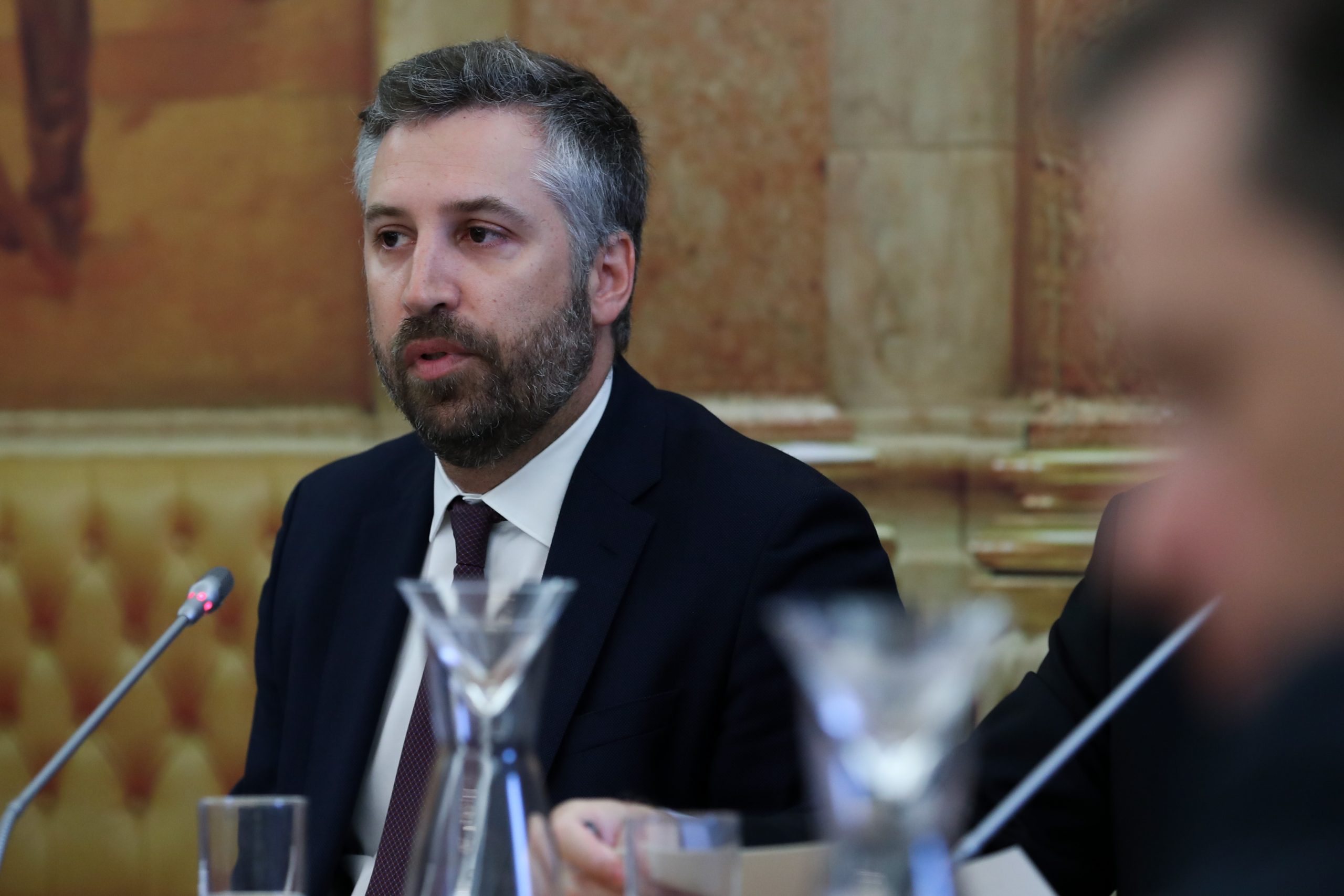 Governo considera que acordo entre motoristas e patrões “dignifica o setor” e permite eleições sem tensões