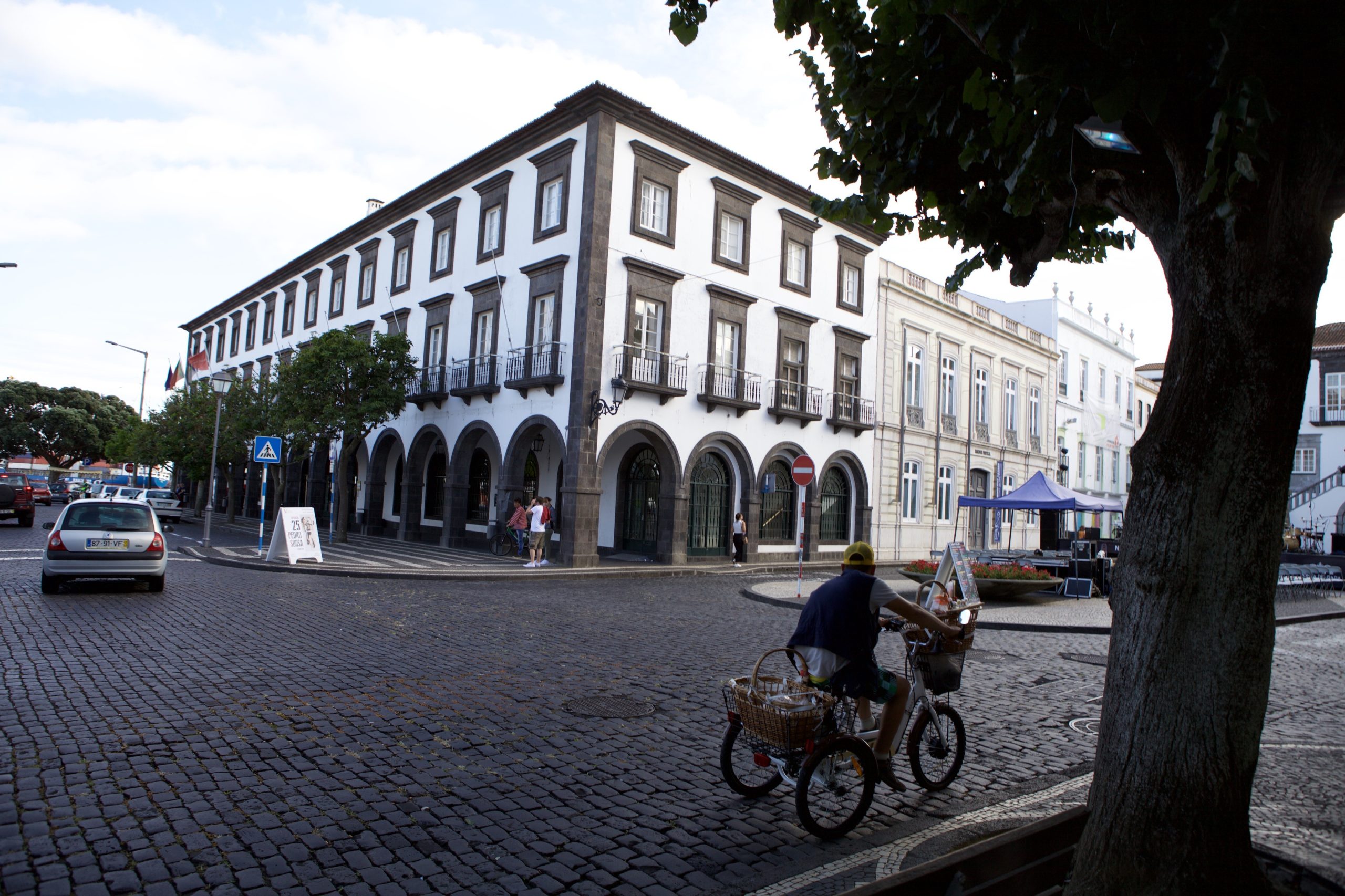 Circulação automóvel condicionada em Ponta Delgada devido a rallye
