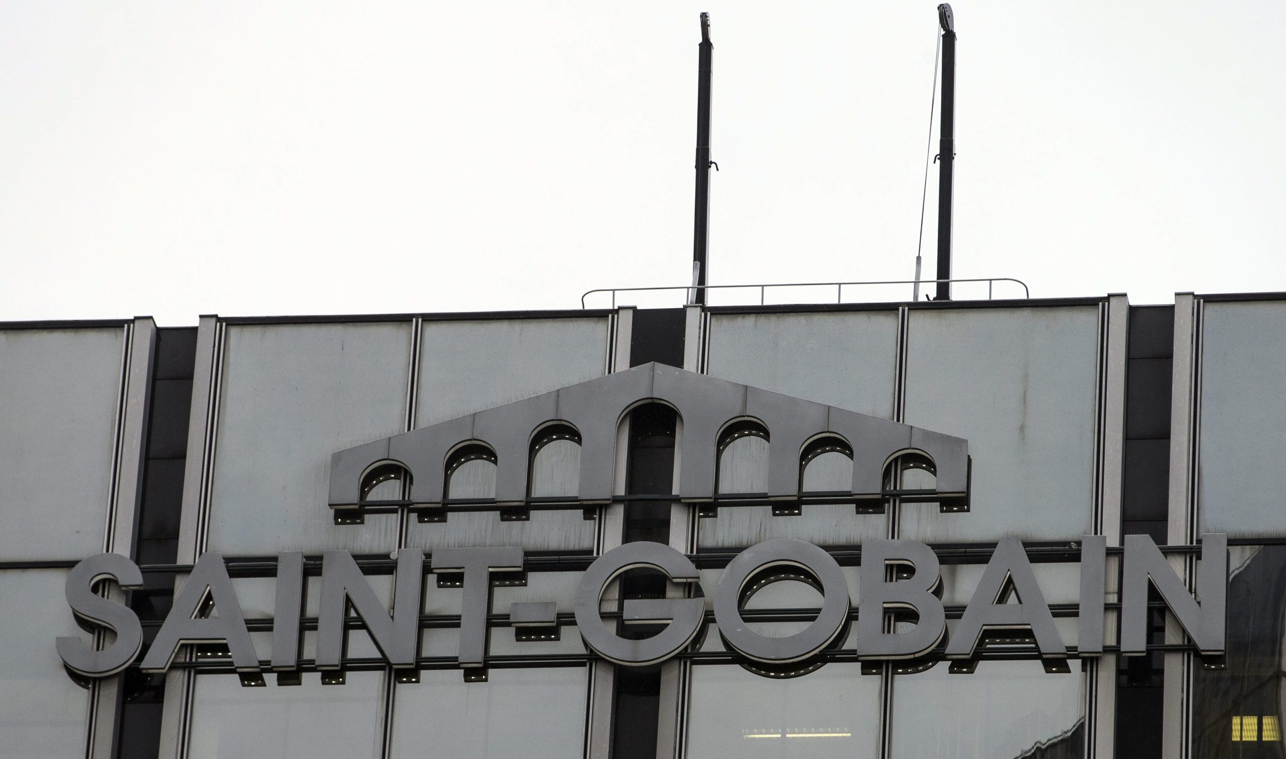 Saint-Gobain Sekurit Portugal encerra e procede ao despedimento coletivo dos 130 trabalhadores