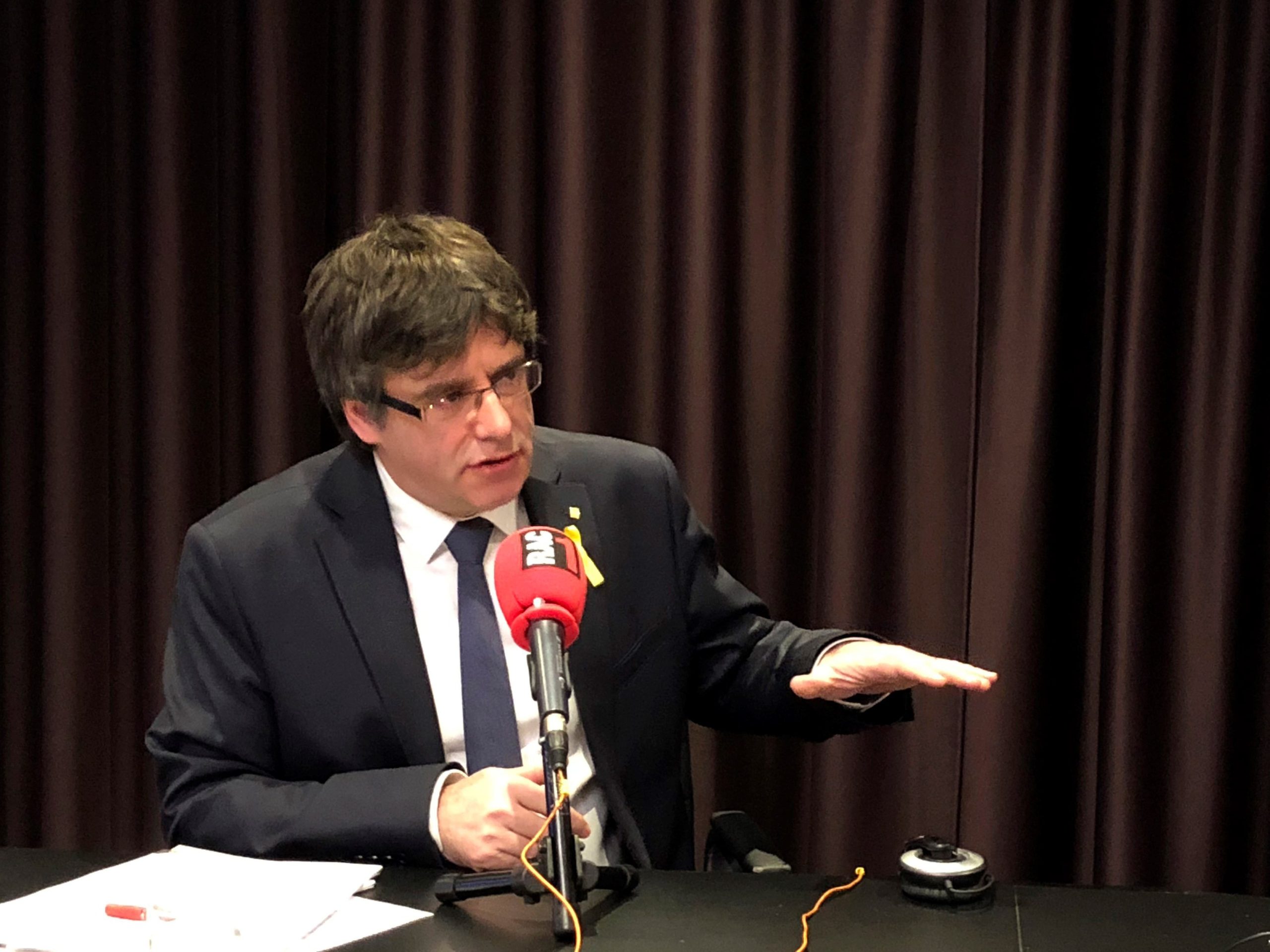 Carles Puigdemont fica detido na Alemanha