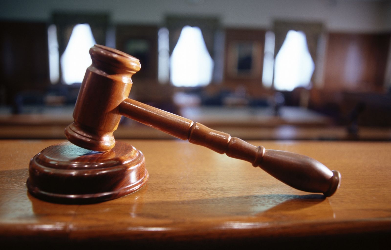 Cada vez mais casos em tribunal de filhos que intimidam pais para obter o que querem