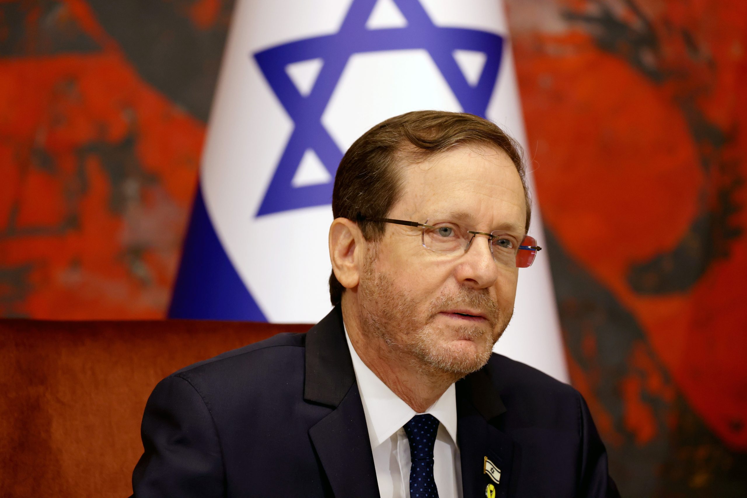 Presidente de Israel rejeita pedido de Trump para perdoar Netanyahu