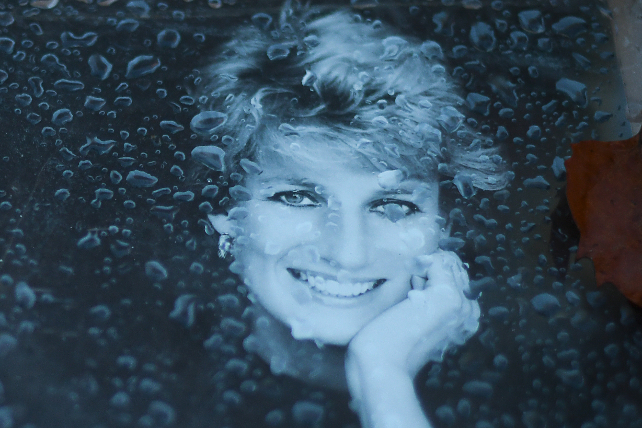 Assim nasceu o Mito da Princesa. Chamava-se Diana e morreu há 20 anos