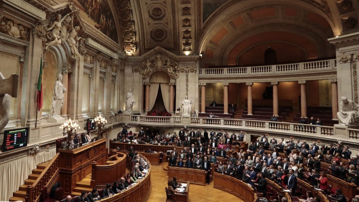 Parlamento decide mudança de género aos 16 anos na sexta-feira