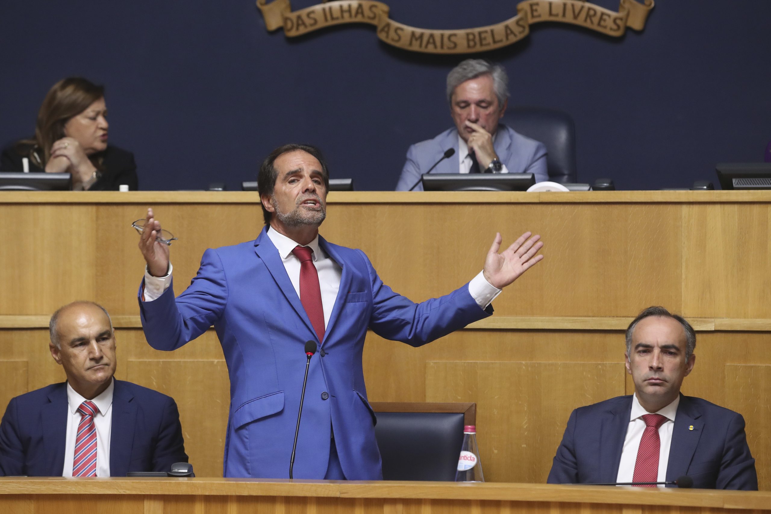 Agendamento da moção de censura ao Governo da Madeira adiado para terça-feira