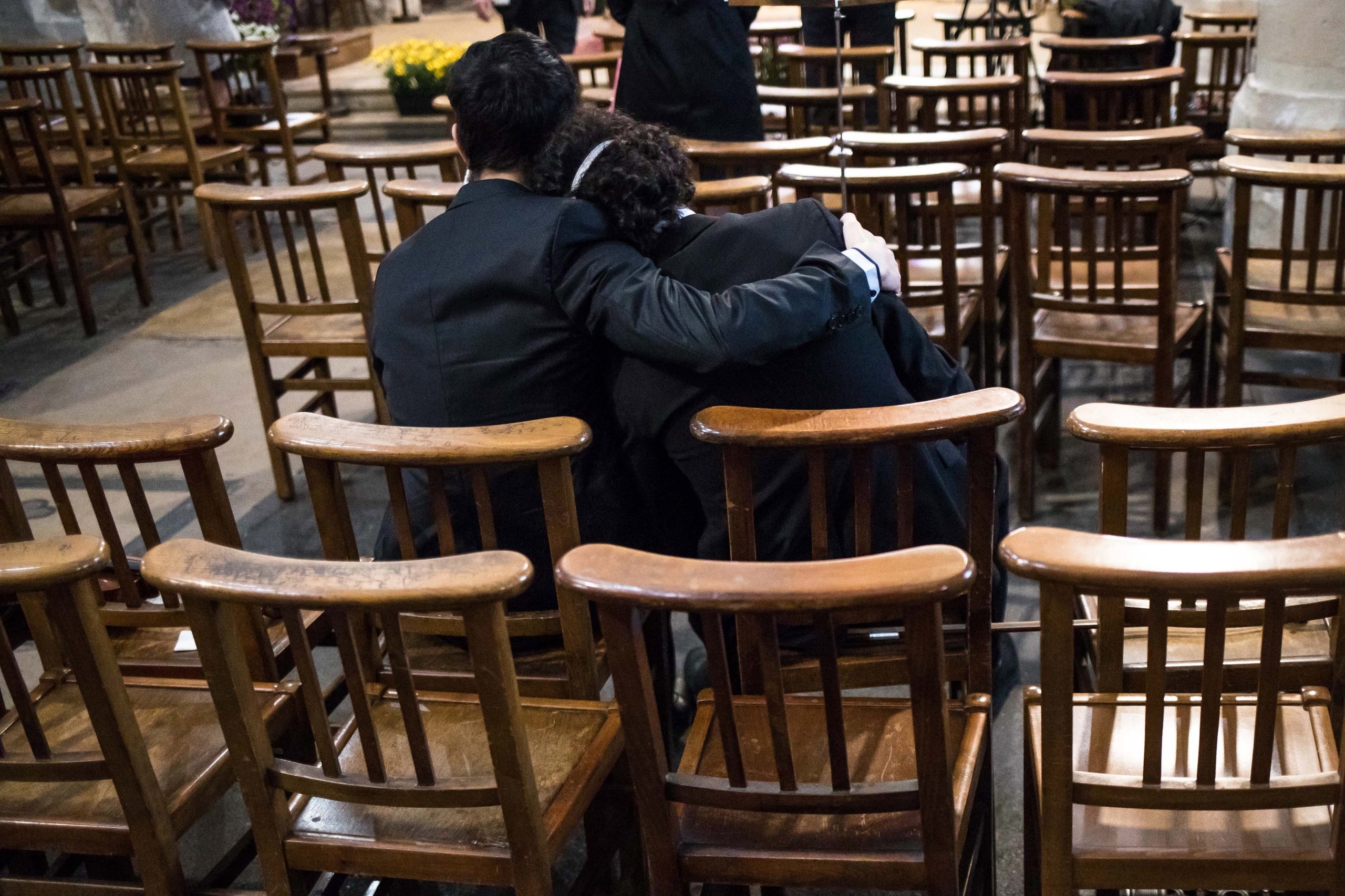 Covid-19: Nove casos positivos ligados a funeral de português em França