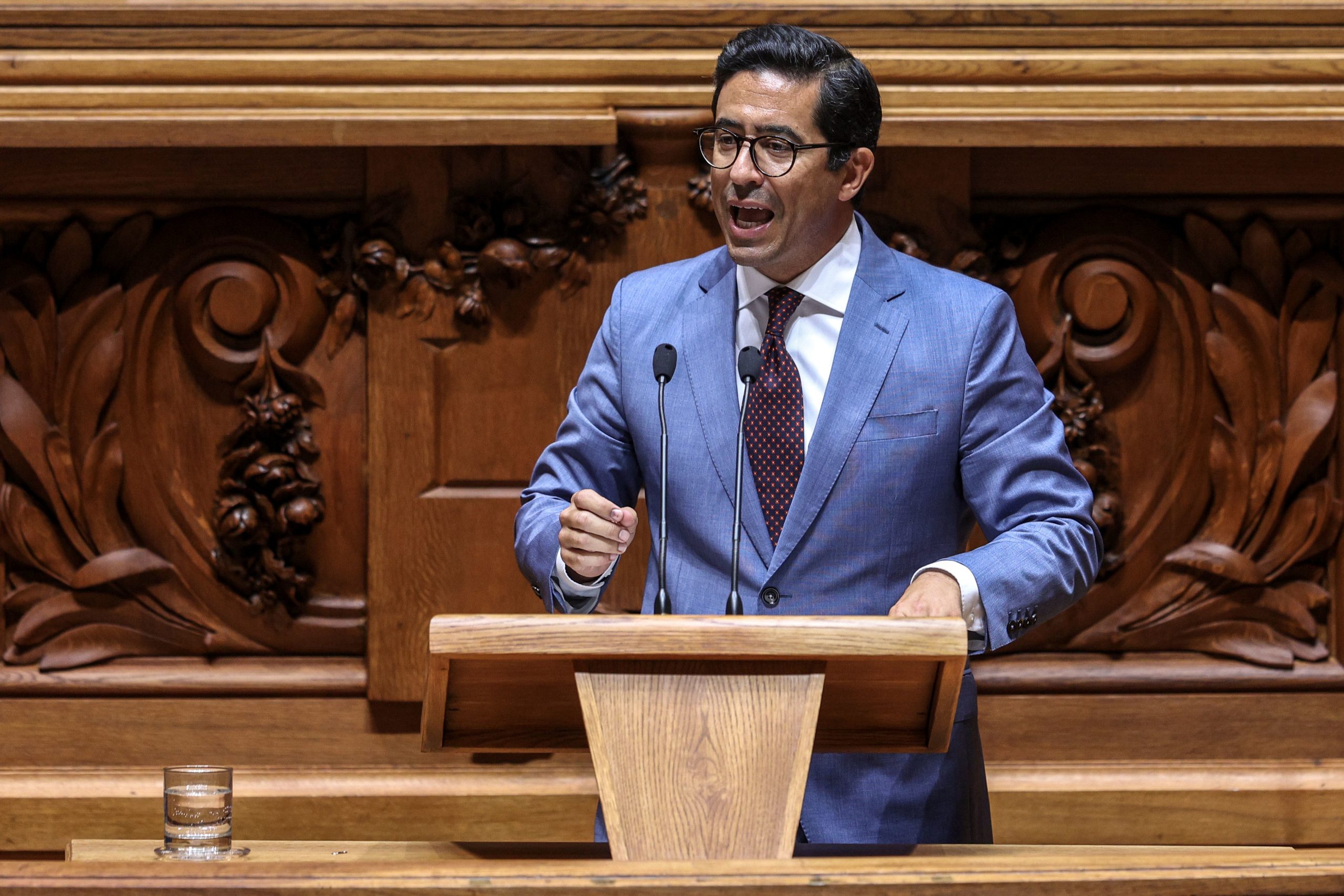 PJ investiga presidente da Câmara de Albufeira por suspeita de discriminação racial