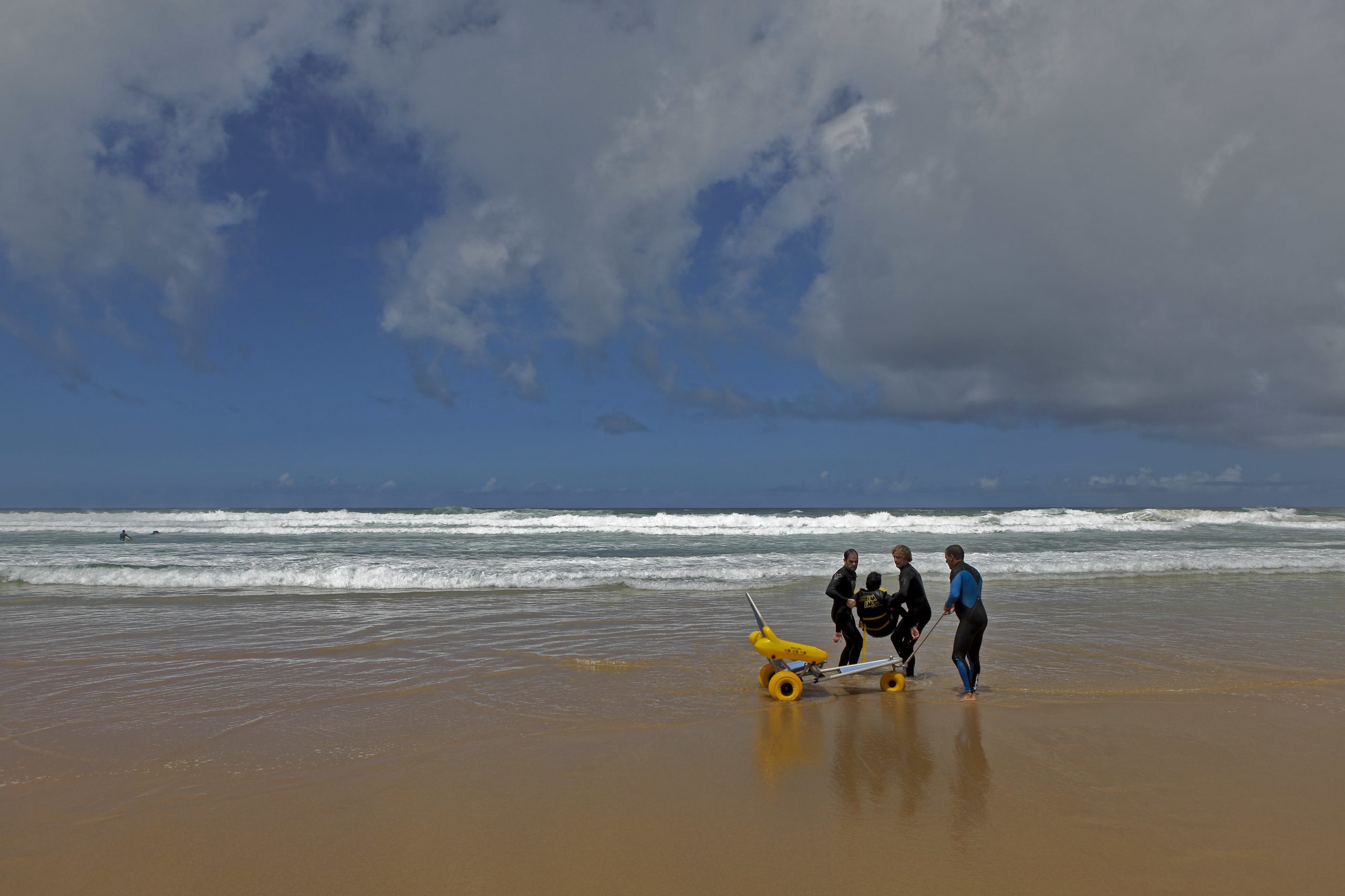 Marta Paço conquista medalha de ouro no primeiro europeu de surf adaptado