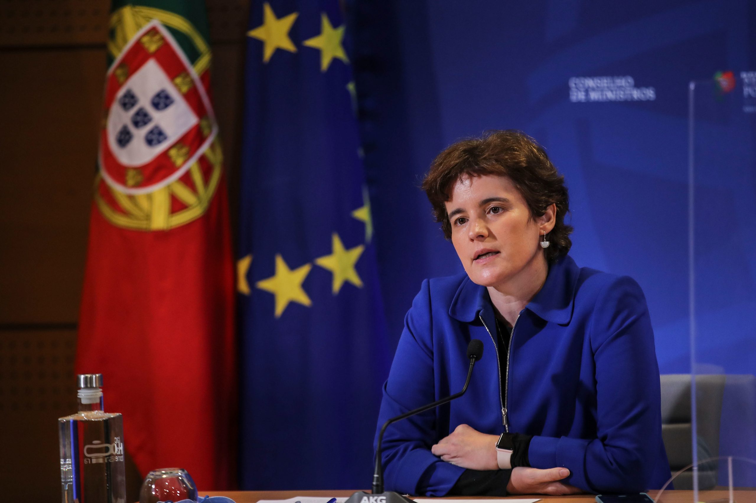 Ministra da Presidência promete análise dos resultados do programa de regularização de precários no Estado