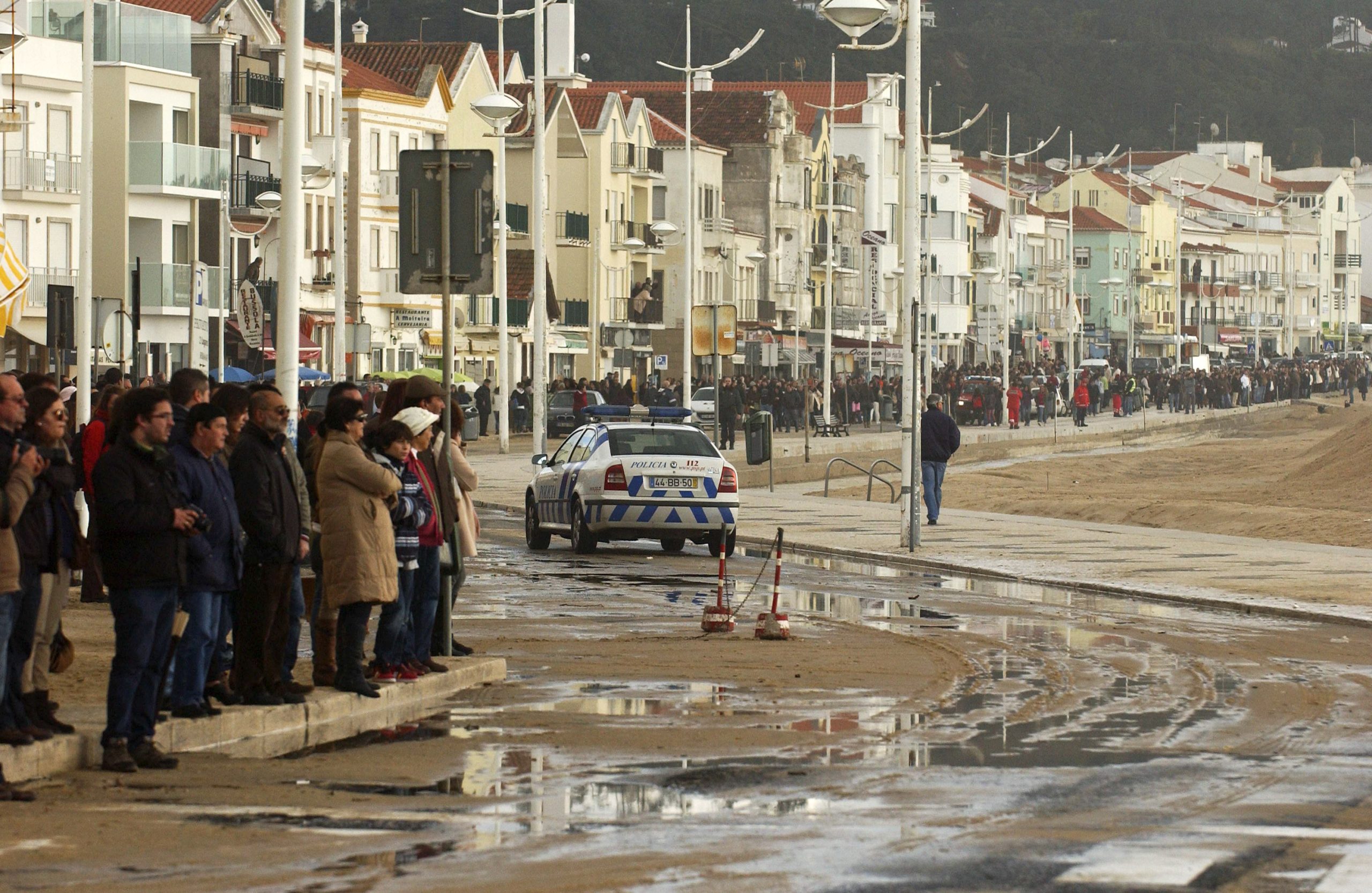 Centro Cultural da Nazaré mostra “Da Escuridão da Ditadura à luz da Democracia”
